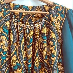 Pretty green &gold length dress,with necklace